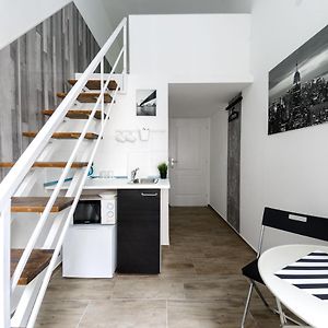 Rio'S Stylish Central Flats